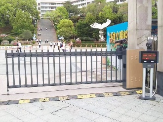 校园停车场车牌识别系统