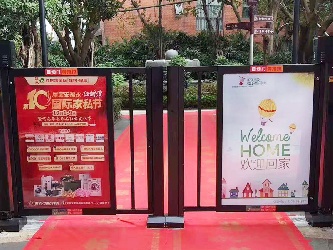 人行通道广告门案例