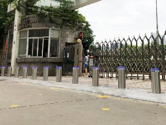 自动液压升降柱